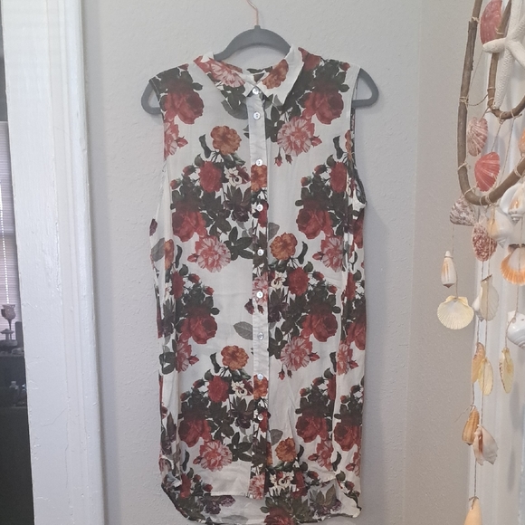 Soft Surroundings Dresses & Skirts - Soft Surroundings Floral Sleeveless Midi Dress